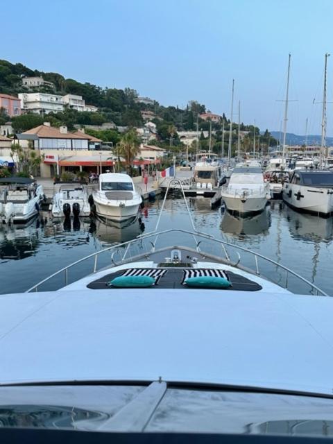 Hotel Motoryacht 21 Avec Equipage Barcelona Exterior foto